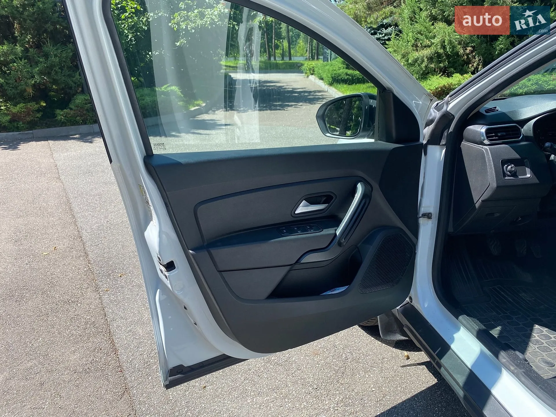 2021 Renault Duster - мініатюра 9
