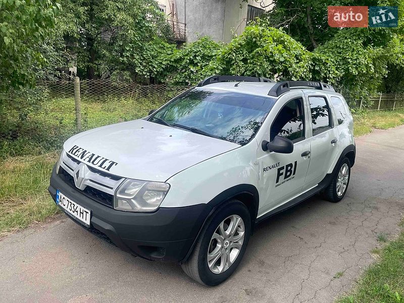 Renault Duster, photos from the listing