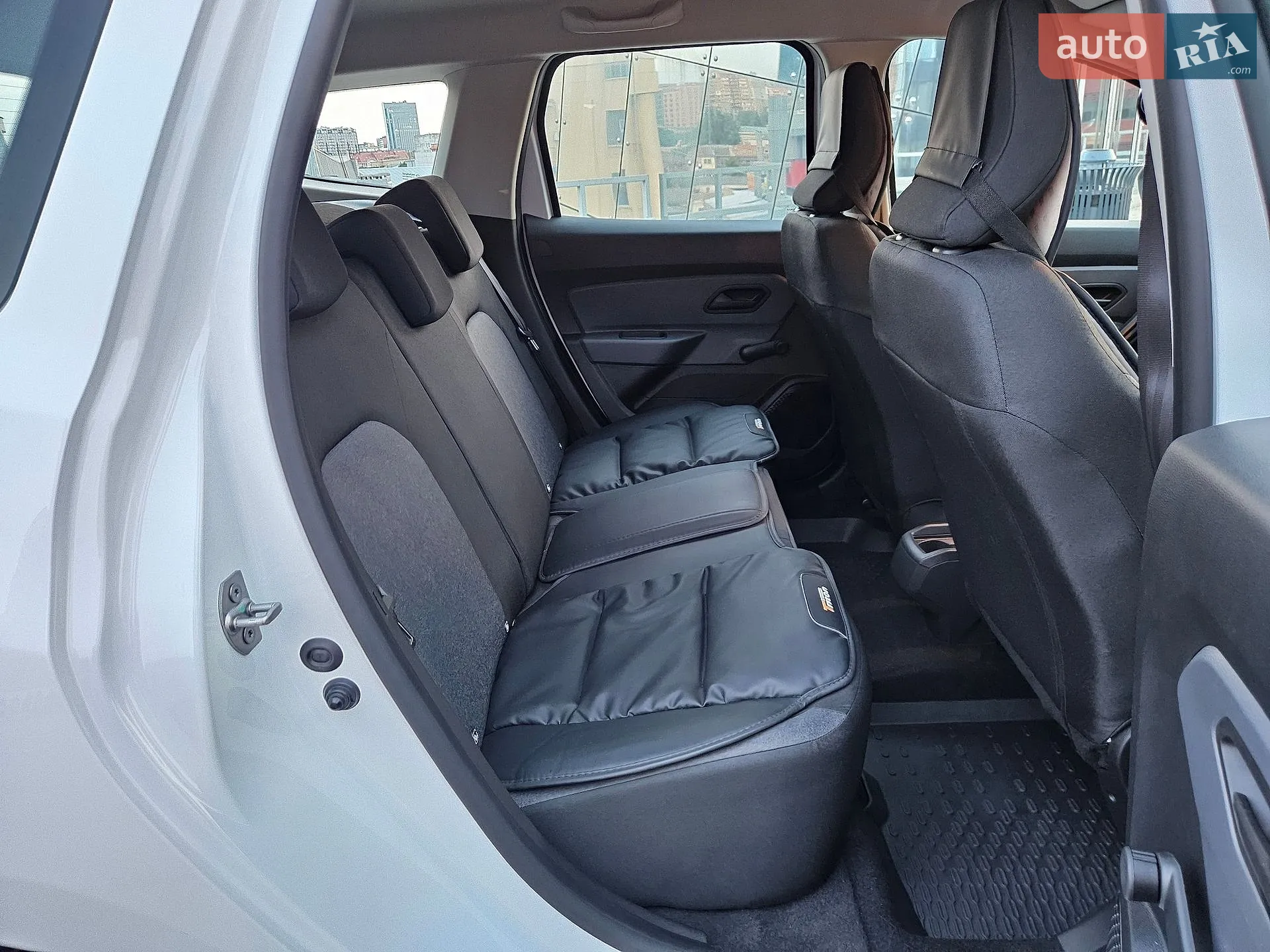 2024 Renault Duster - мініатюра 50