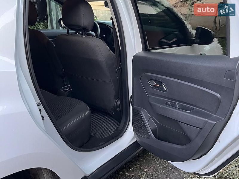 Позашляховик / Кросовер Renault Duster 2019 в Ужгороді фото 2 Позашляховик / Кросовер Renault Duster 2019 в Ужгороді