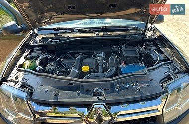Внедорожник / Кроссовер Renault Duster 2017 в Конотопе