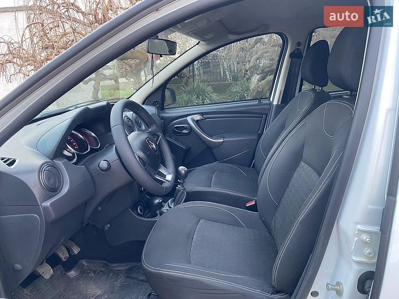 Позашляховик / Кросовер Renault Duster 2017 в Одесі