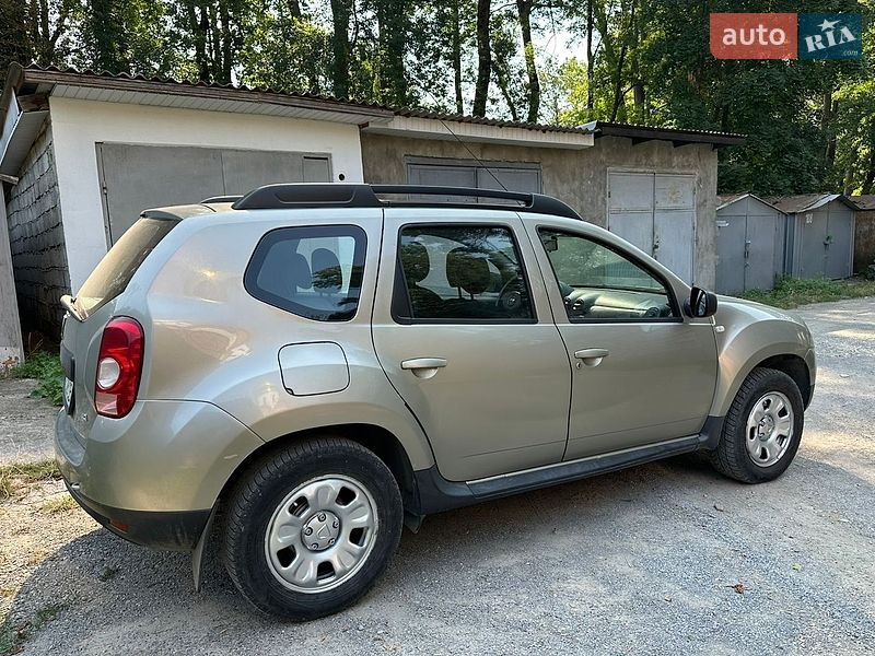 Внедорожник / Кроссовер Renault Duster 2011 в Борщеве