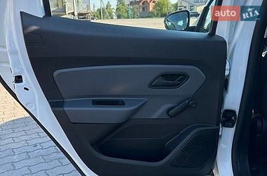 Внедорожник / Кроссовер Renault Duster 2023 в Городке