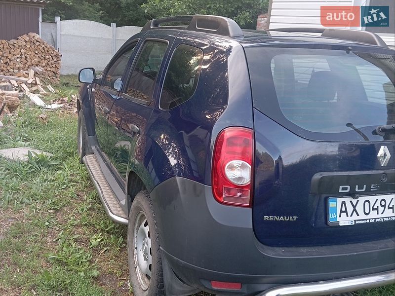 Внедорожник / Кроссовер Renault Duster 2011 в Богодухове