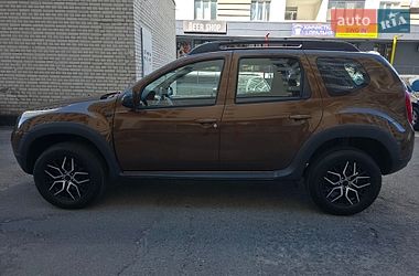Внедорожник / Кроссовер Renault Duster 2012 в Вишневом