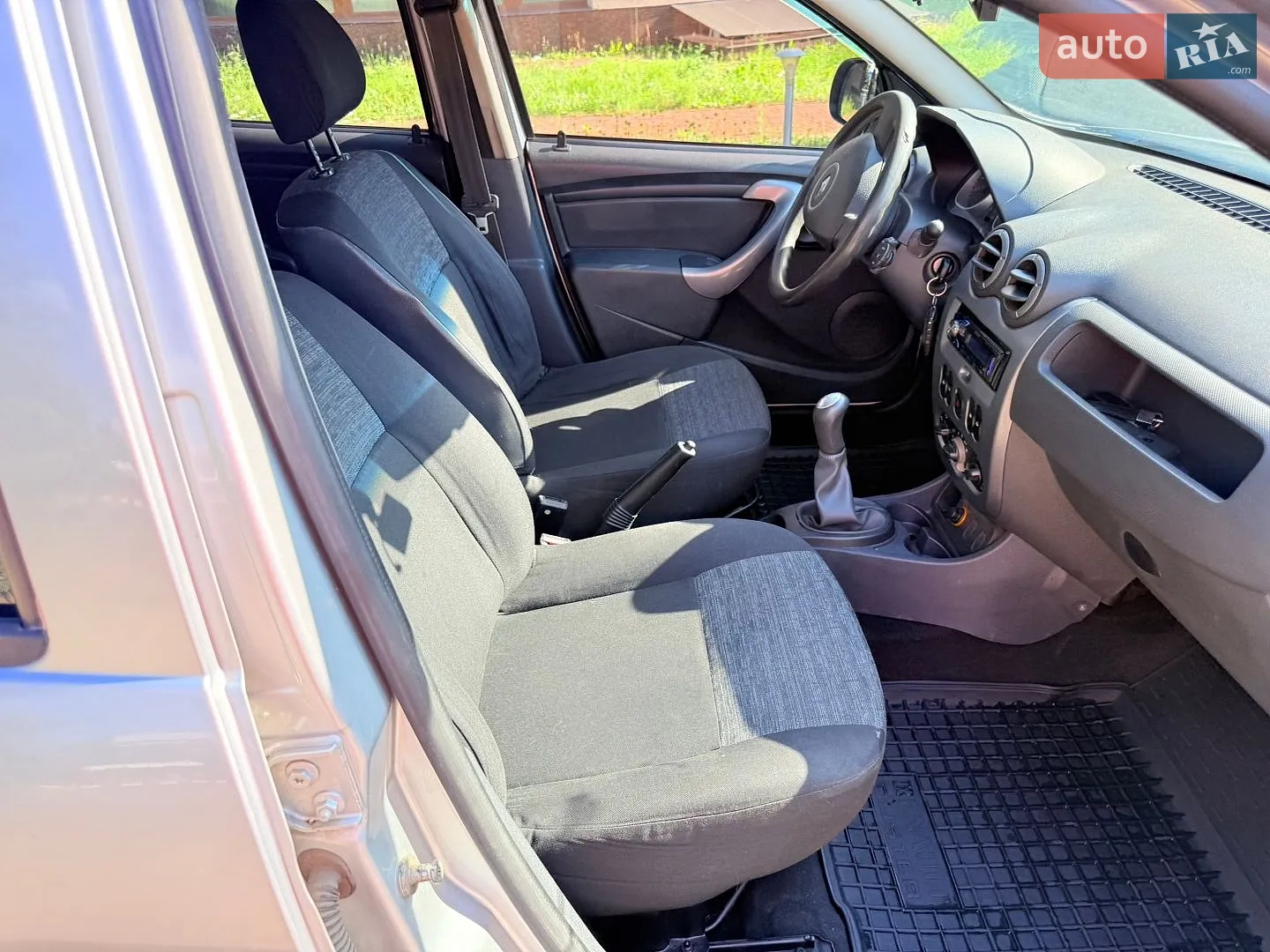 2010 Renault Duster - мініатюра 29