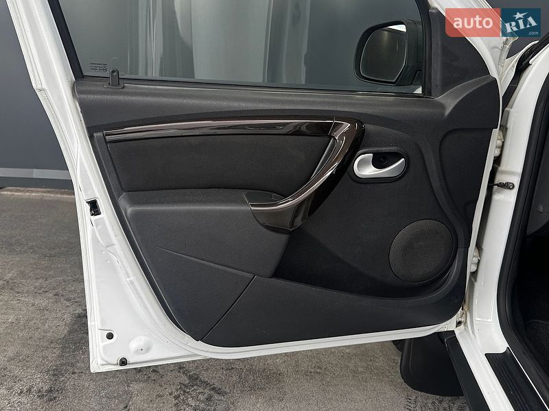 Внедорожник / Кроссовер Renault Duster 2011 в Киеве