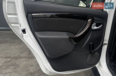 Внедорожник / Кроссовер Renault Duster 2011 в Киеве