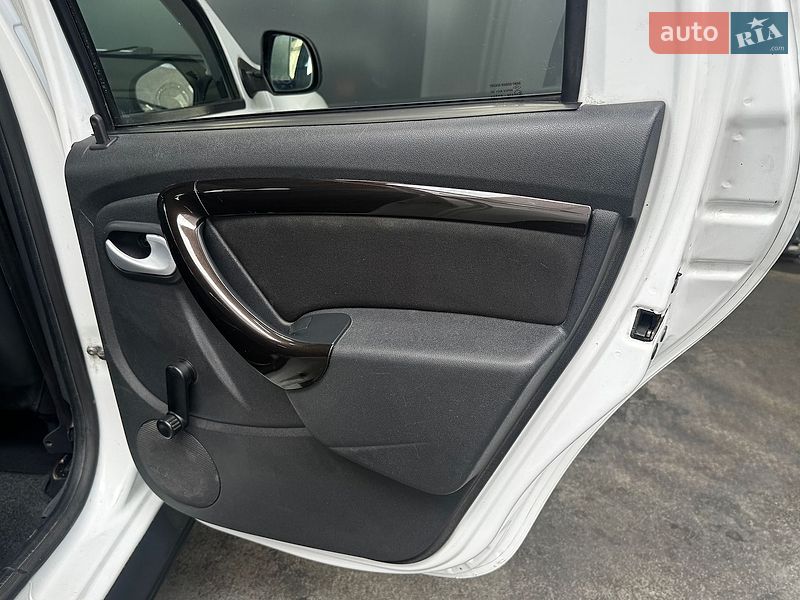 Внедорожник / Кроссовер Renault Duster 2011 в Киеве