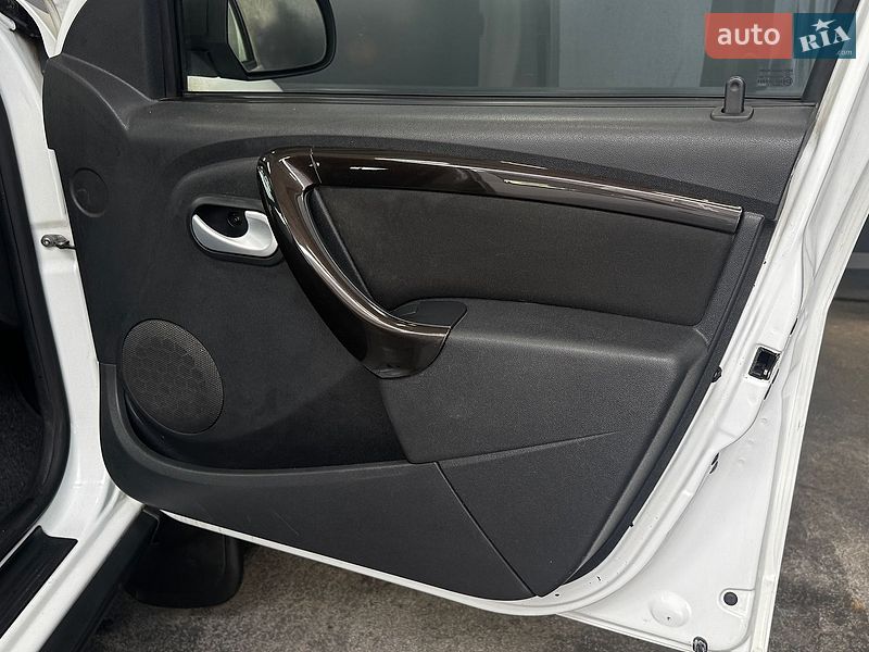 Внедорожник / Кроссовер Renault Duster 2011 в Киеве