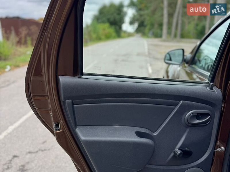 Внедорожник / Кроссовер Renault Duster 2013 в Киеве