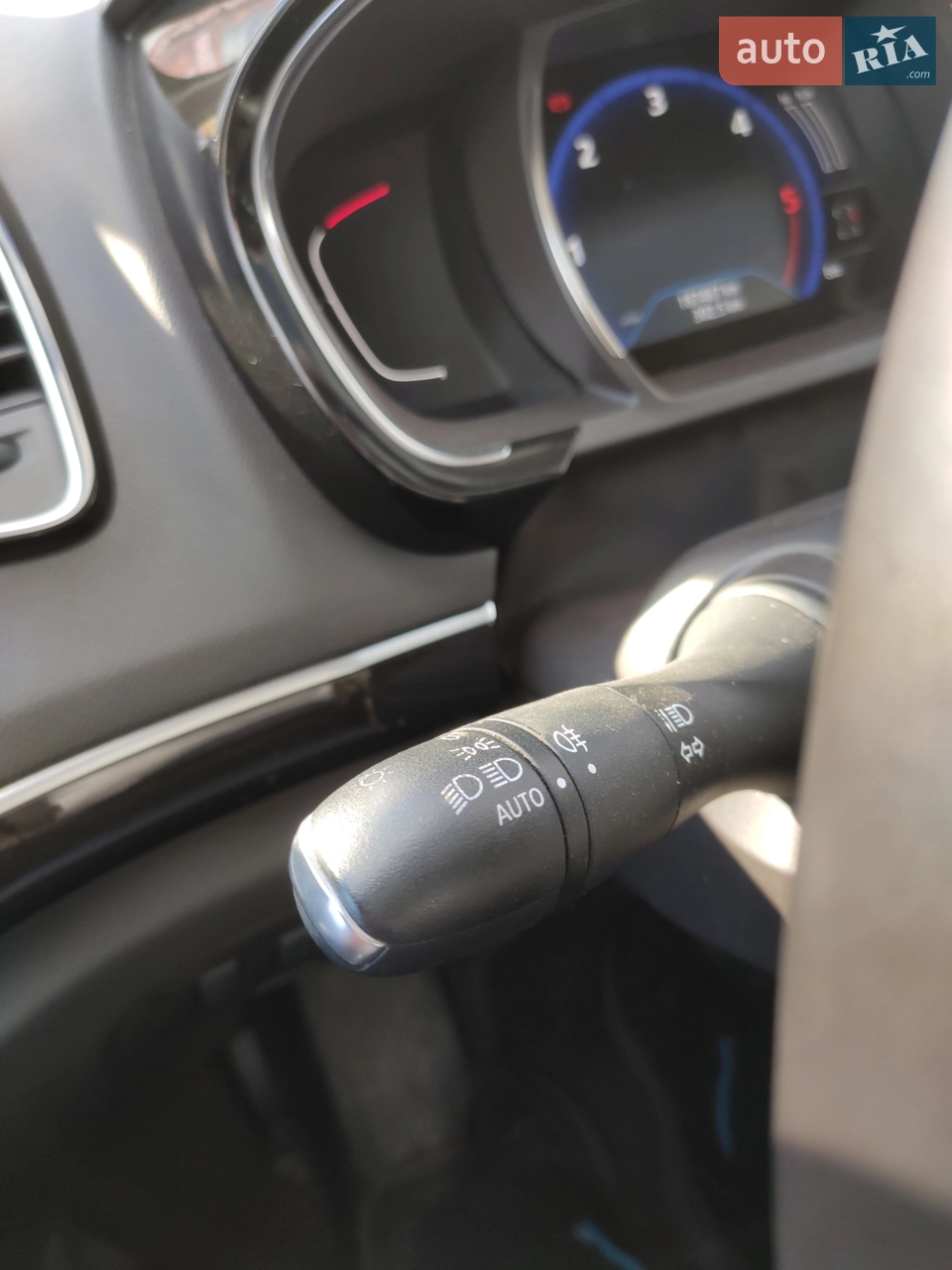 2015 Renault Espace - мініатюра 21