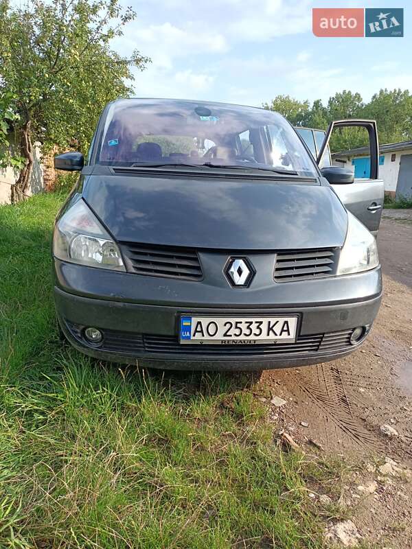 Минивэн Renault Espace 2004 в Калуше