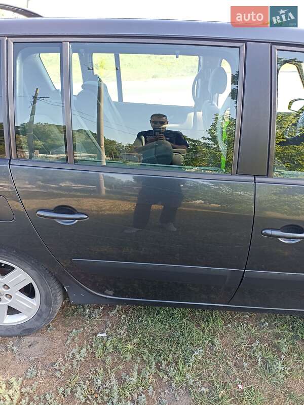 Мінівен Renault Espace 2004 в Дніпрі