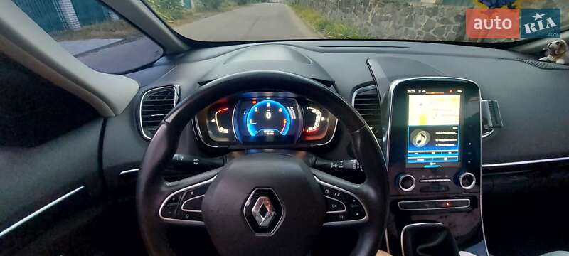 Минивэн Renault Espace 2015 в Балте