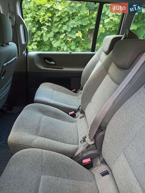 Мінівен Renault Espace 2004 в Хмельницькому