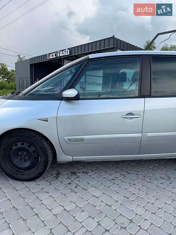 Минивэн Renault Espace 2005 в Дрогобыче