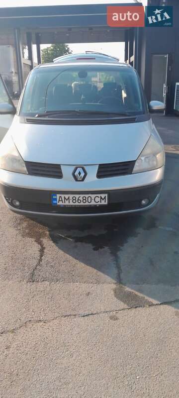Минивэн Renault Espace 2004 в Коростене