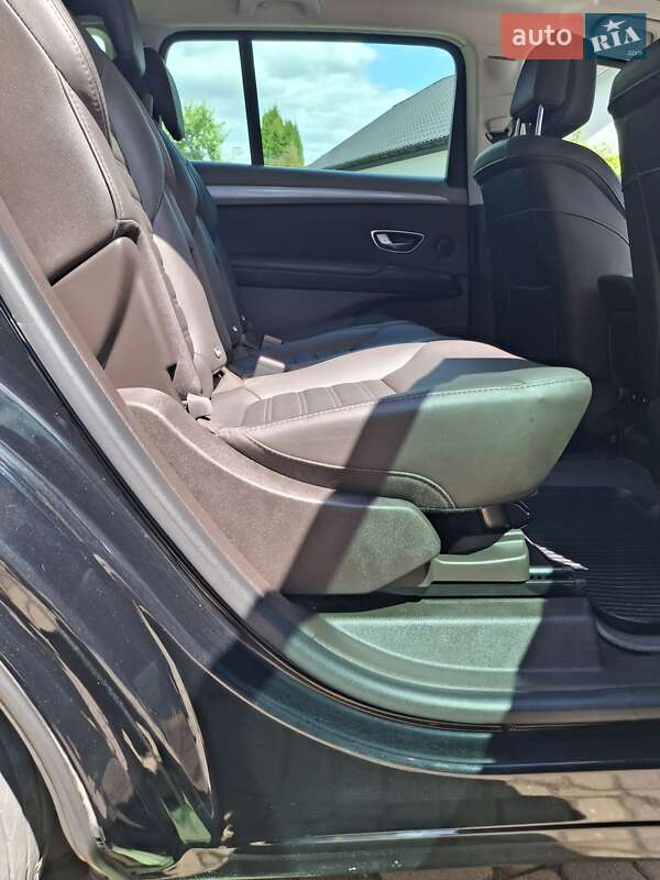 Минивэн Renault Espace 2017 в Турке фото 10 Минивэн Renault Espace 2017 в Турке