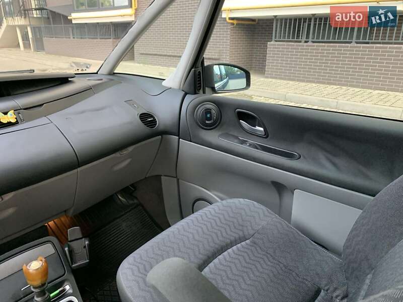 Минивэн Renault Espace 2006 в Жовкве