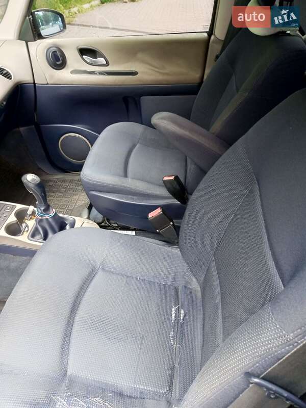 Минивэн Renault Espace 2005 в Киеве