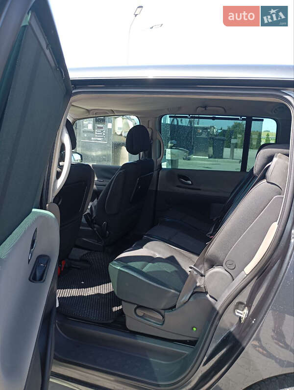 Минивэн Renault Espace 2004 в Буске
