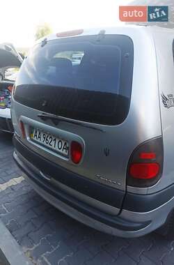 Минивэн Renault Espace 2002 в Ирпене
