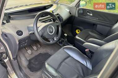 Минивэн Renault Espace 2005 в  фото 18 Минивэн Renault Espace 2005 в