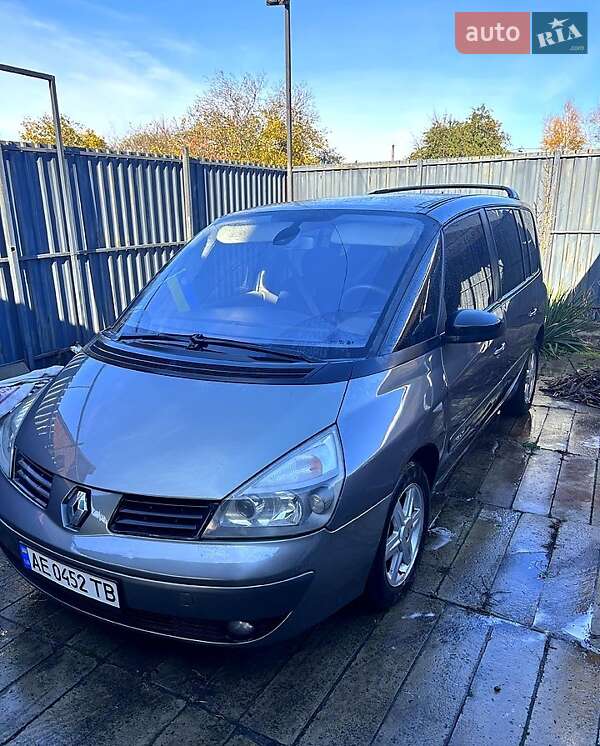 Минивэн Renault Espace 2004 в Першотравенске