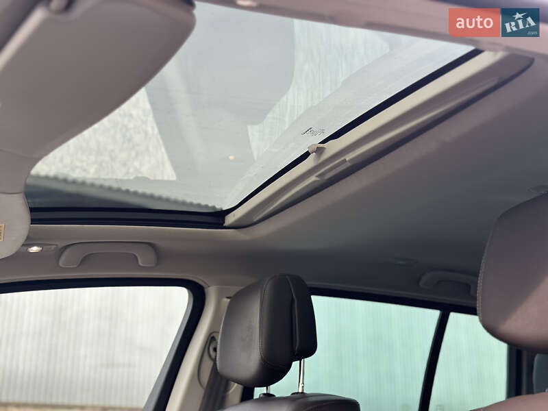 Мінівен Renault Espace 2015 в Чернівцях