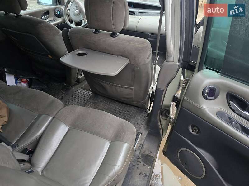 Минивэн Renault Espace 2004 в Снигиревке