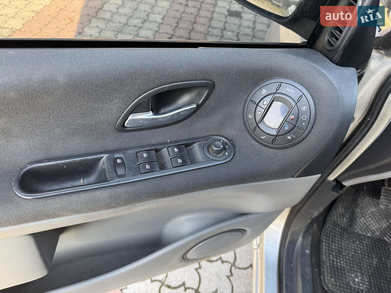 Минивэн Renault Espace 2006 в Тересве