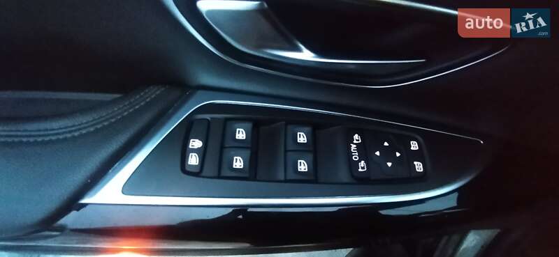 Мінівен Renault Espace 2016 в Стрию