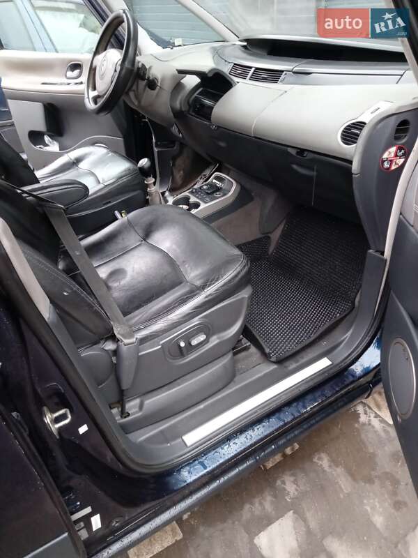 Минивэн Renault Espace 2005 в Ужгороде