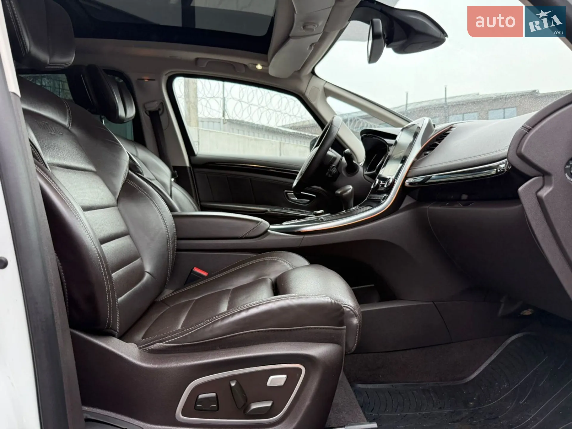 2015 Renault Espace - мініатюра 28