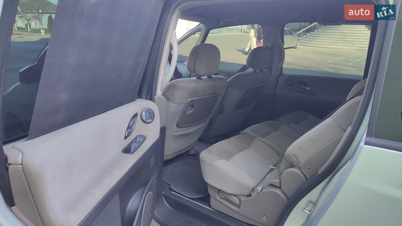 Минивэн Renault Espace 2004 в Тячеве