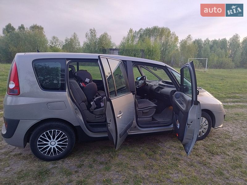 Мінівен Renault Espace 2004 в Борзні