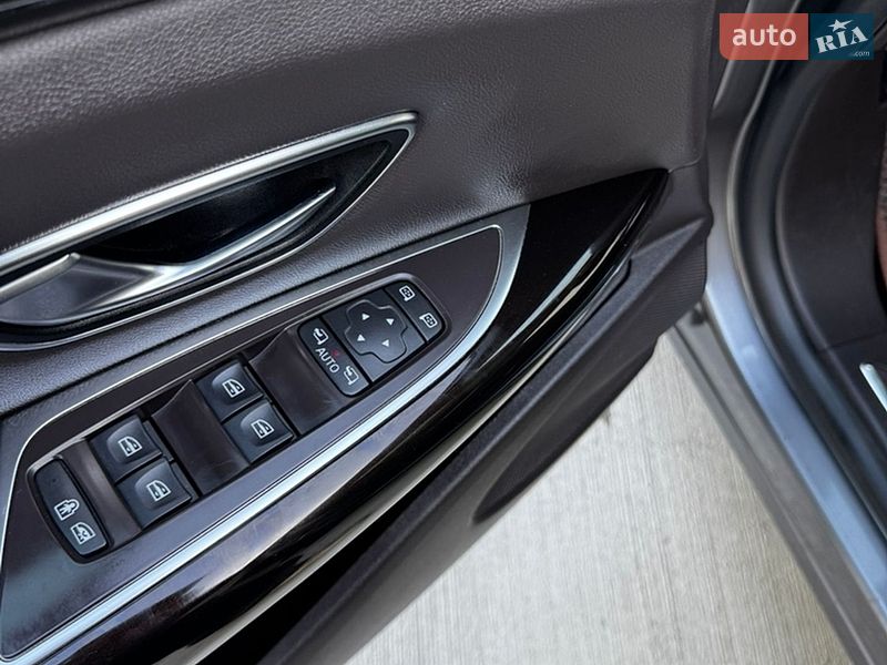 Минивэн Renault Espace 2015 в Луцке
