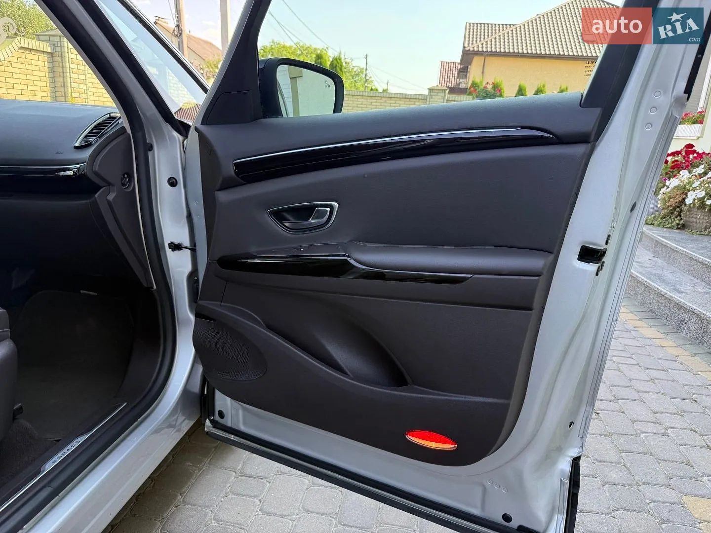 2015 Renault Espace - мініатюра 79