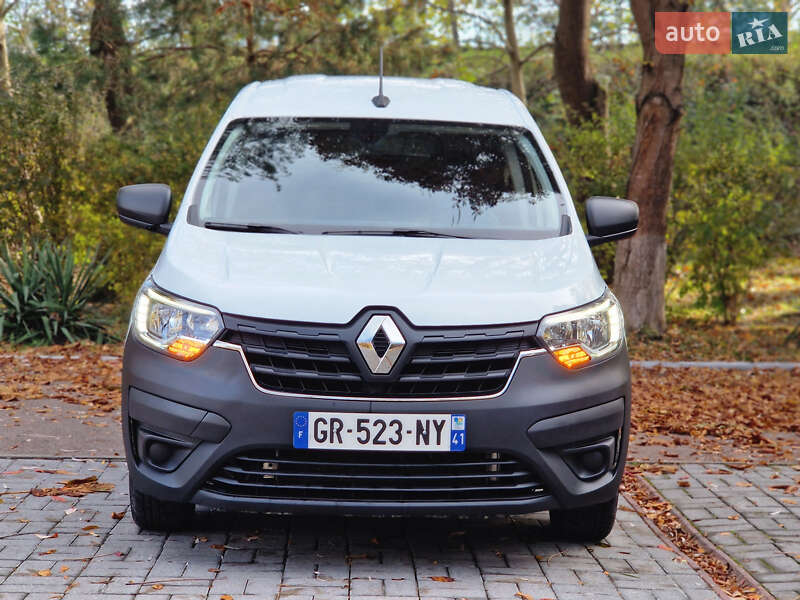 Грузовой фургон Renault Express 2023 в Дрогобыче