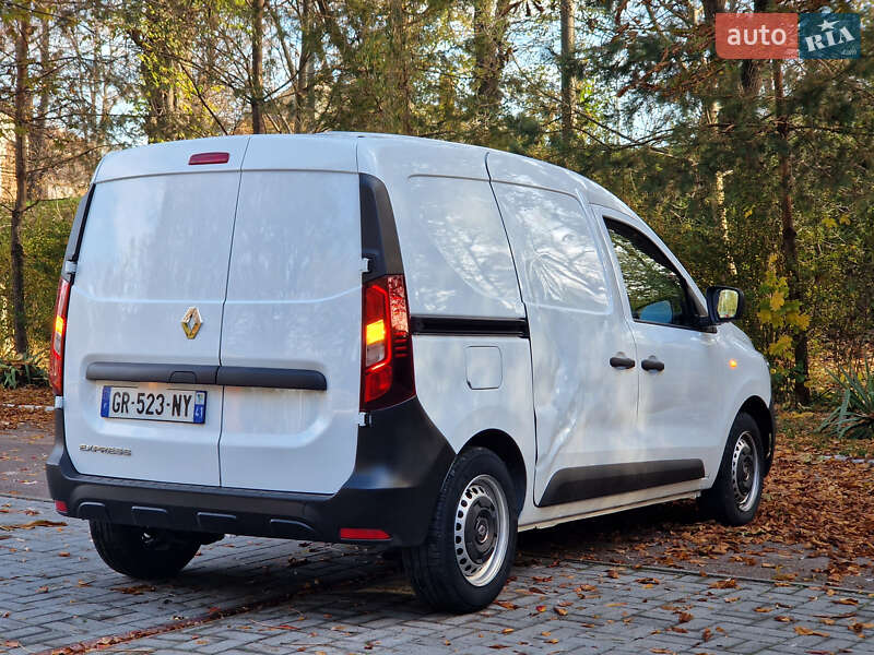 Грузовой фургон Renault Express 2023 в Дрогобыче
