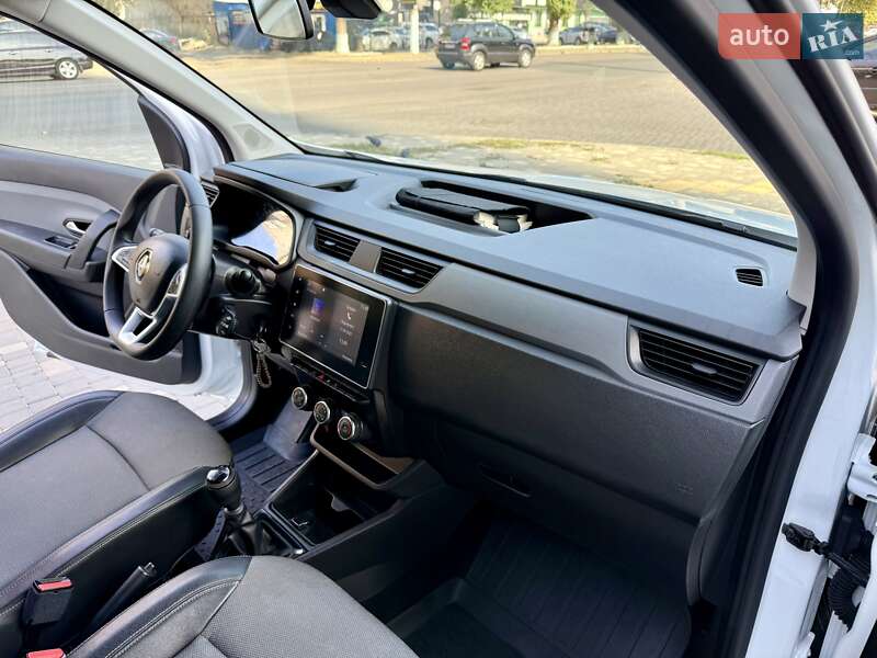 Мінівен Renault Express 2023 в Одесі фото 43 Мінівен Renault Express 2023 в Одесі