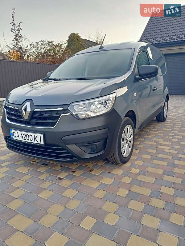 Грузовой фургон Renault Express 2024 в Звенигородке фото Грузовой фургон Renault Express 2024 в Звенигородке
