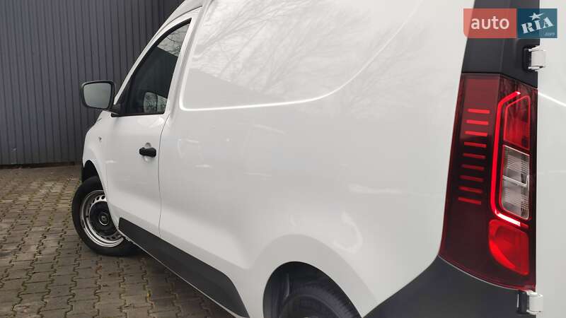 Вантажний фургон Renault Express 2023 в Дрогобичі