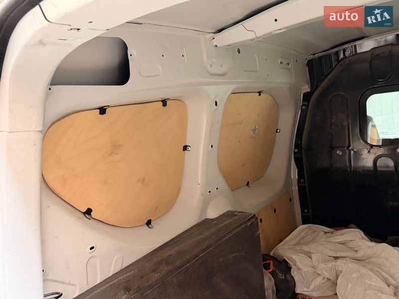 Грузовой фургон Renault Express 2021 в Киеве фото 11 Грузовой фургон Renault Express 2021 в Киеве