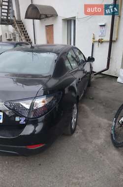 Седан Renault Fluence Z.E. 2012 в 