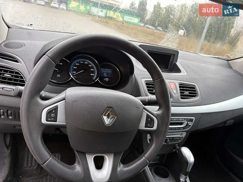 Седан Renault Fluence Z.E. 2013 в Черкассах