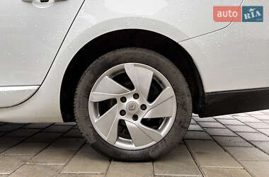 Седан Renault Fluence Z.E. 2013 в 