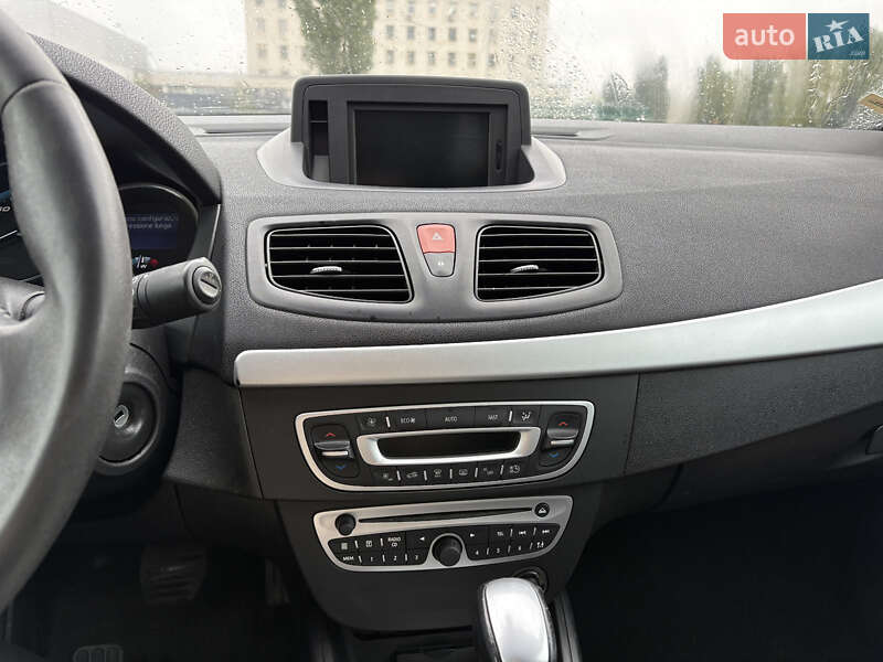 Седан Renault Fluence Z.E. 2013 в Черкассах